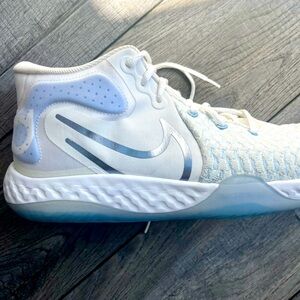 Nike KD basketball shoes